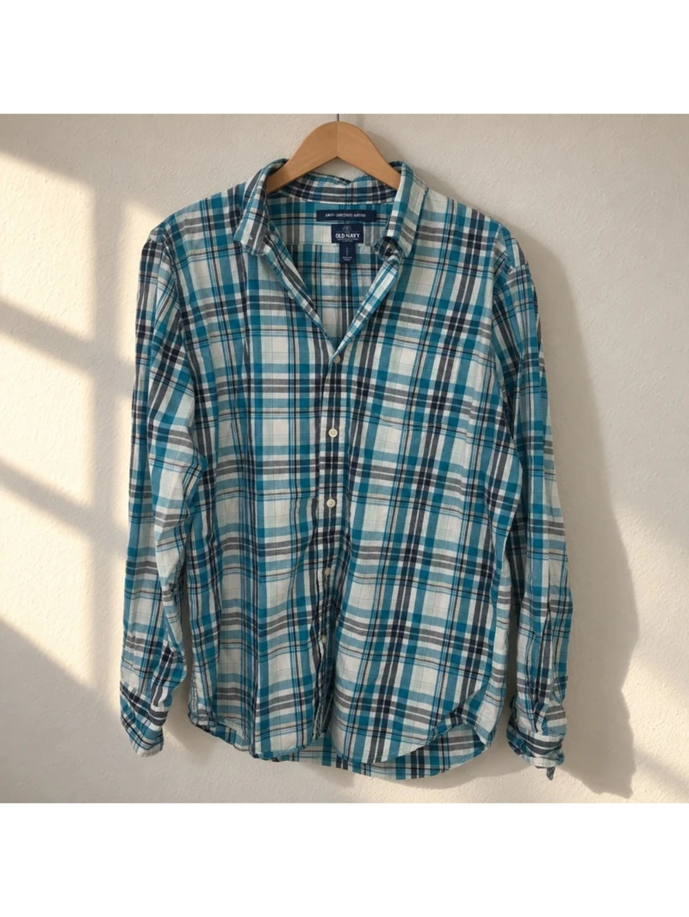 Old Navy Men's Large Blue White Plaid Long Sleeve Button Down Shirt